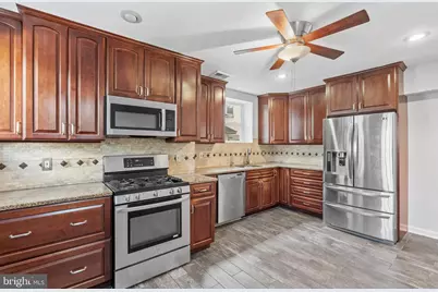 300 E Township Line Road, Havertown, PA 19083 - Photo 17