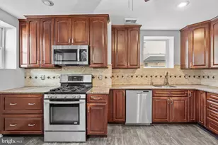 300 E Township Line Rd, Havertown, PA 19083 - Photo 15