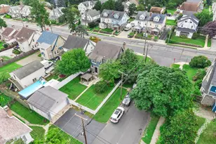 300 E Township Line Rd, Havertown, PA 19083 - Photo 55