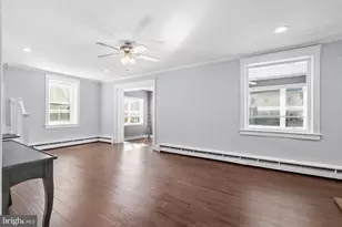300 E Township Line Rd, Havertown, PA 19083 - Photo 9