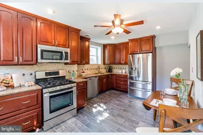 300 E Township Line Road, Havertown, PA 19083 - Photo 3