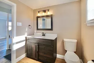 40 Neeld Ln, Aston, PA 19014 - Photo 15