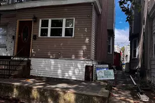 404 S 3rd St, Darby, PA 19023 - Photo 5