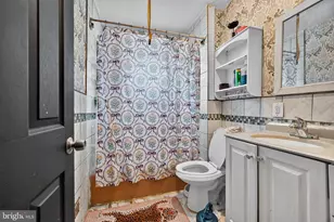 404 S 3rd St, Darby, PA 19023 - Photo 9