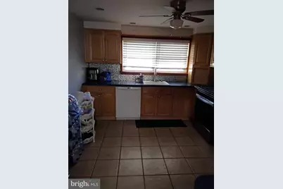 2123 Ravenwood Road, Folcroft, PA 19032 - Photo 3