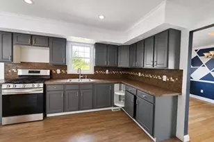 2017 Chestnut St, Holmes, PA 19043 - Photo 3