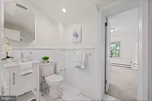 238 Barcladen Cir, Bryn Mawr, PA 19010 - Photo 15
