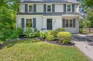 238 Barcladen Cir, Bryn Mawr, PA 19010 - Photo 3
