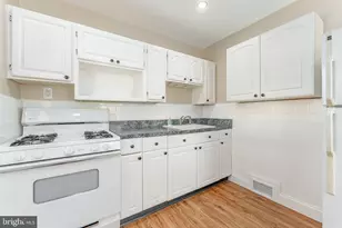 54 Fairview Ave, Clifton Heights, PA 19018 - Photo 9