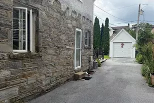 1044 Lindale Ave, Drexel Hill, PA 19026 - Photo 5