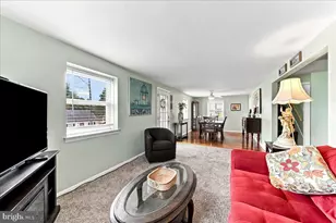 2 Sheridan Ln, Aston, PA 19014 - Photo 3