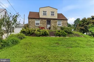 2 Sheridan Ln, Aston, PA 19014 - Photo 1