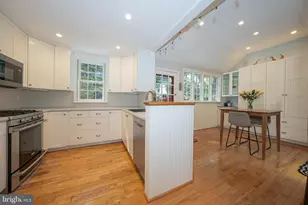 646 Beechwood Dr, Havertown, PA 19083 - Photo 11