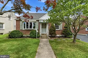 413 Lindsay St, Ridley Park, PA 19078 - Photo 1