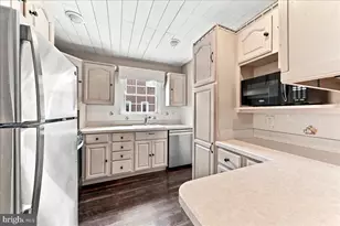 413 Lindsay St, Ridley Park, PA 19078 - Photo 9