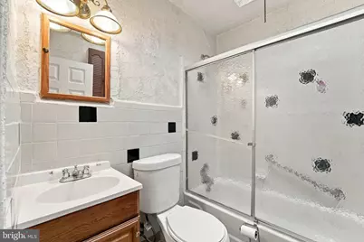 7102 Stockley Road, Upper Darby, PA 19082 - Photo 11