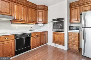 132 Edgewood Ln, Brookhaven, PA 19015 - Photo 9