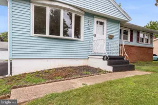 132 Edgewood Ln, Brookhaven, PA 19015 - Photo 3