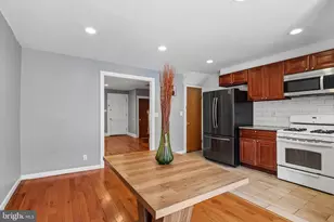 7046 Clover Ln, Upper Darby, PA 19082 - Photo 11