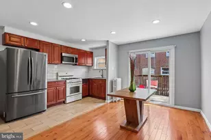 7046 Clover Ln, Upper Darby, PA 19082 - Photo 7