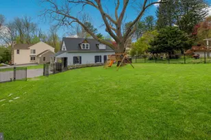 204 W Brookhaven Rd, Wallingford, PA 19086 - Photo 3