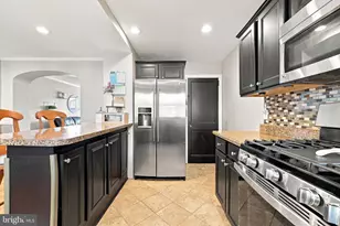 74 S Harwood Ave, Upper Darby, PA 19082 - Photo 7
