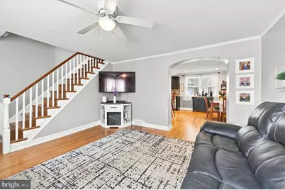 74 S Harwood Avenue, Upper Darby, PA 19082 - Photo 3