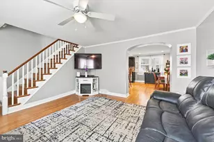 74 S Harwood Ave, Upper Darby, PA 19082 - Photo 3