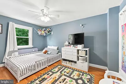 74 S Harwood Avenue, Upper Darby, PA 19082 - Photo 11