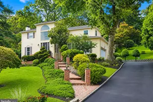 637 Heather Ln, Bryn Mawr, PA 19010 - Photo 1