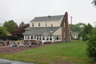 1819 Larkin Rd, Upper Chichester, PA 19061 - Photo 5