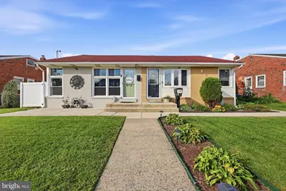 515 Hazel Avenue, Folsom, PA 19033 - Photo 1