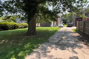 920 E 20th St, Chester, PA 19013 - Photo 13