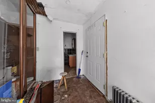316 E 24th St, Chester, PA 19013 - Photo 7