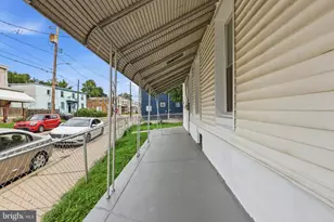 943 Maple Terrace, Darby, PA 19023 - Photo 3