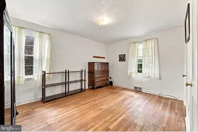 244 E Turnbull Avenue, Havertown, PA 19083 - Photo 11