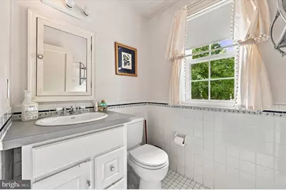 244 E Turnbull Avenue, Havertown, PA 19083 - Photo 21