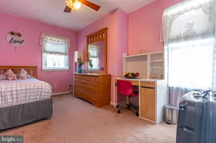 1033 Galbreath Ave, Upper Chichester, PA 19061 - Photo 33