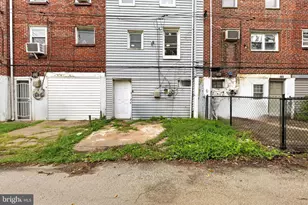 153 W 21st St, Chester, PA 19013 - Photo 35