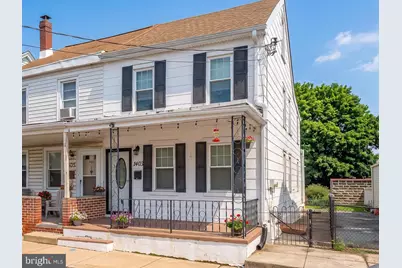 1403 E 12th Street, Crum Lynne, PA 19022 - Photo 1
