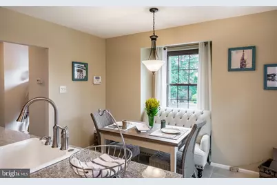 255 Lowrys Lane #B12, Bryn Mawr, PA 19010 - Photo 5