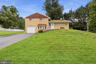 408 Foster Dr, Springfield, PA 19064 - Photo 1