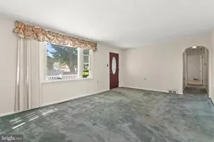 7 Pierce Rd, Aston, PA 19014 - Photo 3