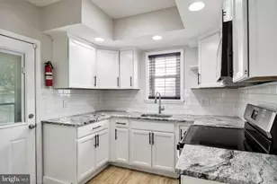 2314 Upland St, Chester, PA 19013 - Photo 9