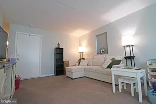 646 Country Ln, Morton, PA 19070 - Photo 7