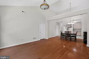 45 Dresner Cir, Upper Chichester, PA 19061 - Photo 15