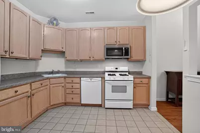 45 Dresner Circle, Upper Chichester, PA 19061 - Photo 9