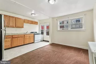 7038 Clover Ln, Upper Darby, PA 19082 - Photo 7