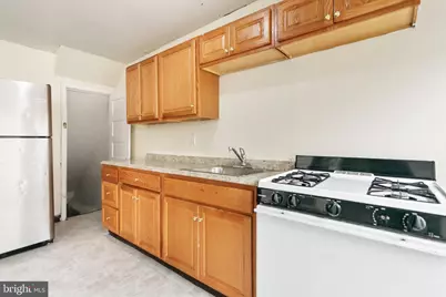 7038 Clover Lane, Upper Darby, PA 19082 - Photo 9