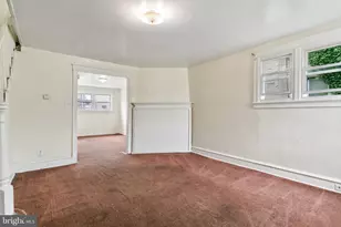 7038 Clover Ln, Upper Darby, PA 19082 - Photo 5